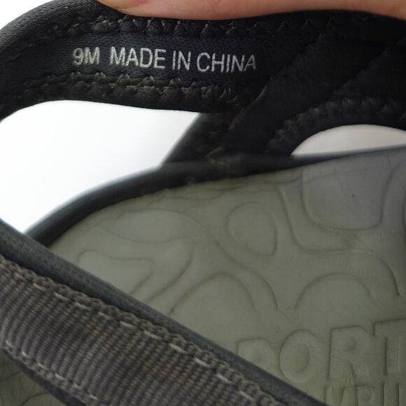 J Sport Women’s “Poppy” Closed Toe Hiking Sandals - Picture 6 of 6